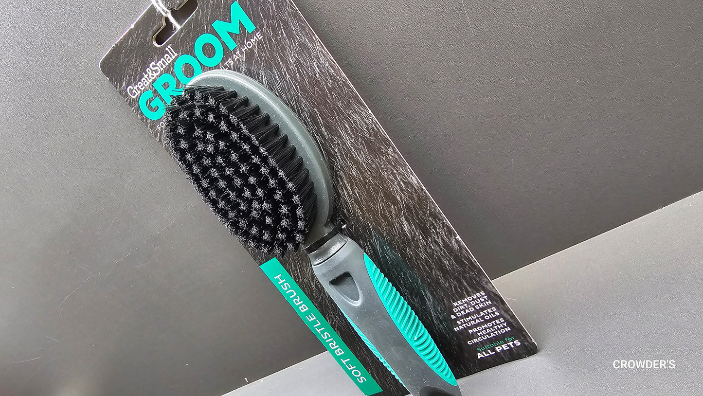 SOFT BRISTLE BRUSH
