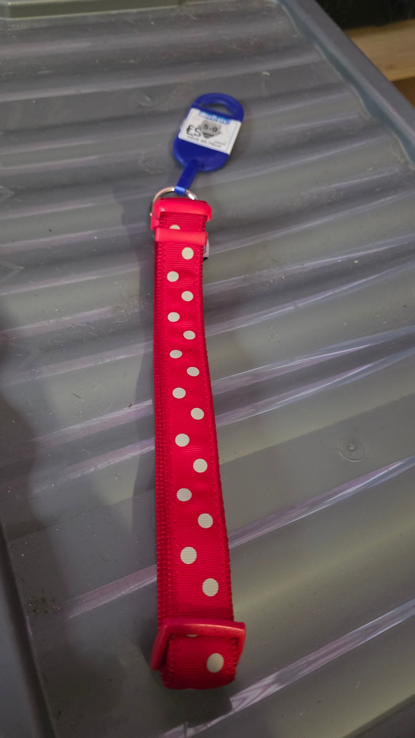 Red with grey dots dog collar 45cm-70cm